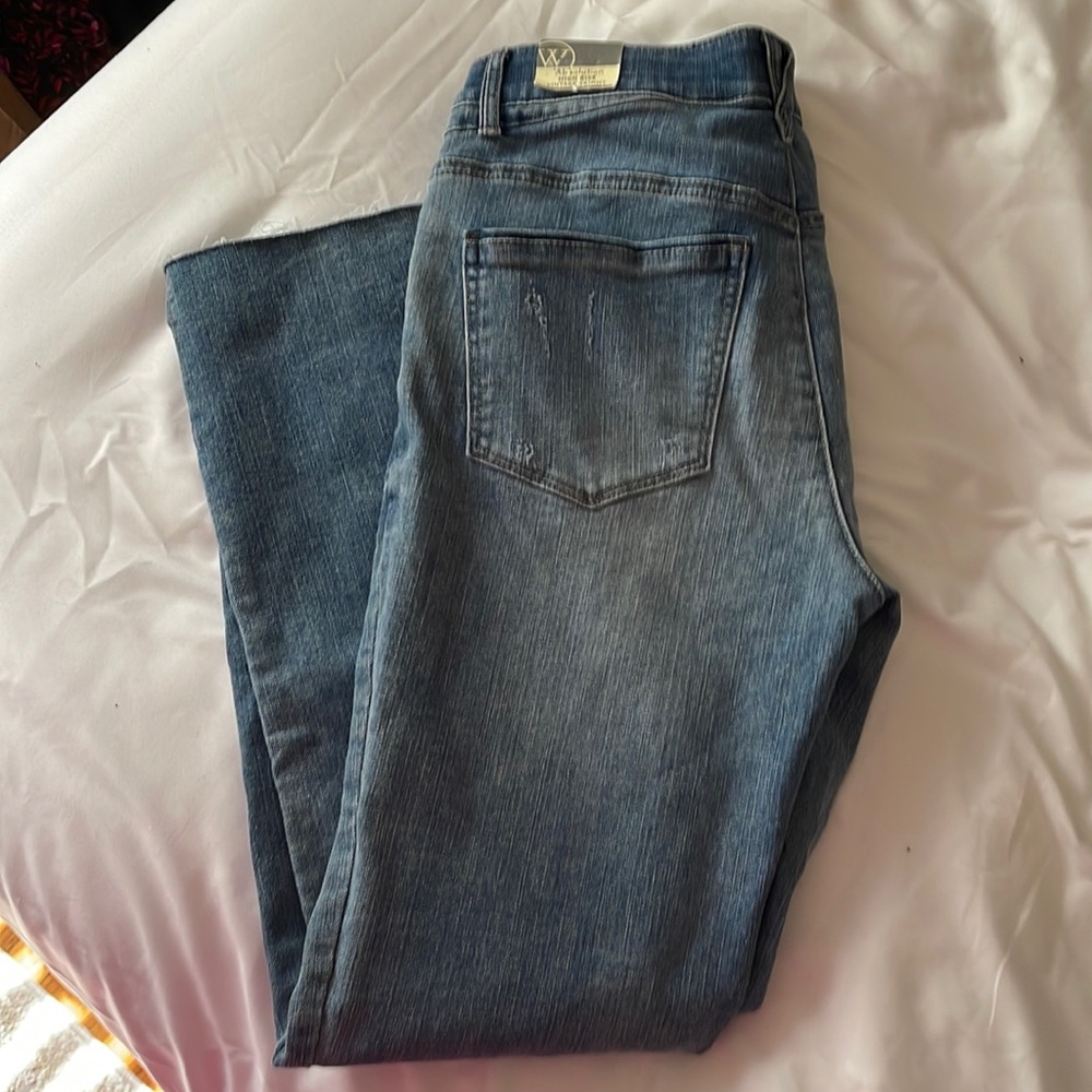 New jeans - Picture 1 of 3